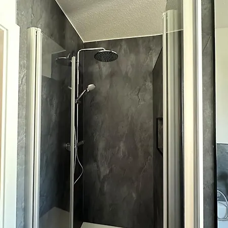 Spreewald-apartment 3 -balkon, Parkplatz, Netflix- דירה