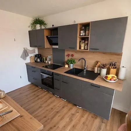 Spreewald-apartment 3 -balkon, Parkplatz, Netflix- דירה בורג